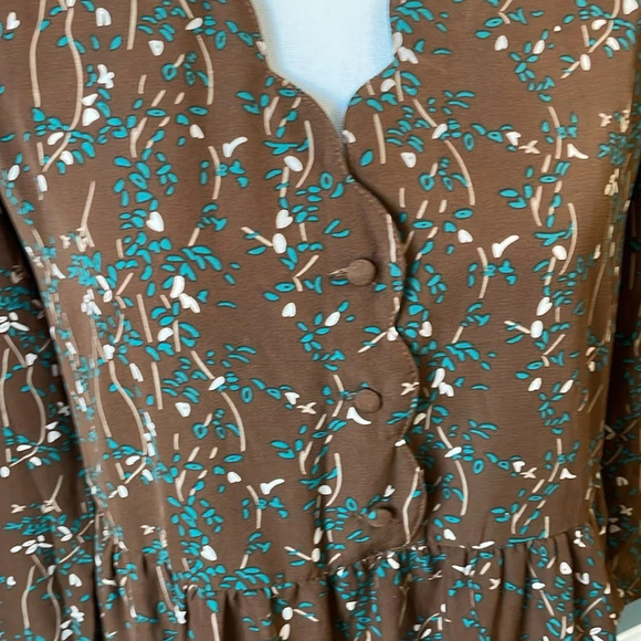Brown floral long sleeve babydoll dress size medium large France CS - Picture 2 of 5